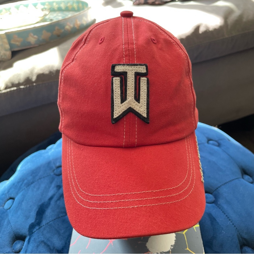 Nike Red Tiger Woods baseball Cap